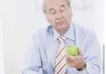 老年人日渐消瘦打哈欠 小心是疾病的前兆!